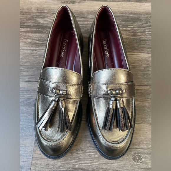 NEW Franco Sarto Women’s Metallic Loafers with Tassel Size 7 - Picture 3 of 11
